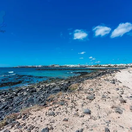 Buenavida Cozy Vv With Communal Pool And Air Con * Costa Teguise