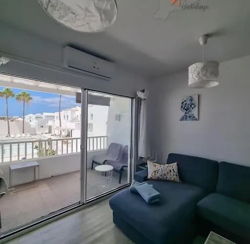 Buenavida Cozy Vv With Communal Pool And Air Con كوستا تاغيسي