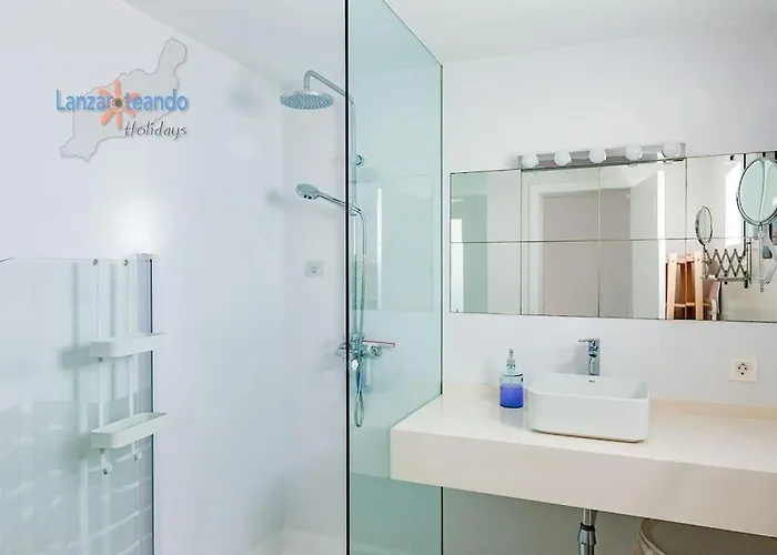 Buenavida Cozy Vv With Communal Pool And Air Con شقة