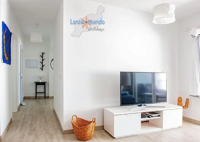 Buenavida Cozy Vv With Communal Pool And Air Con 公寓