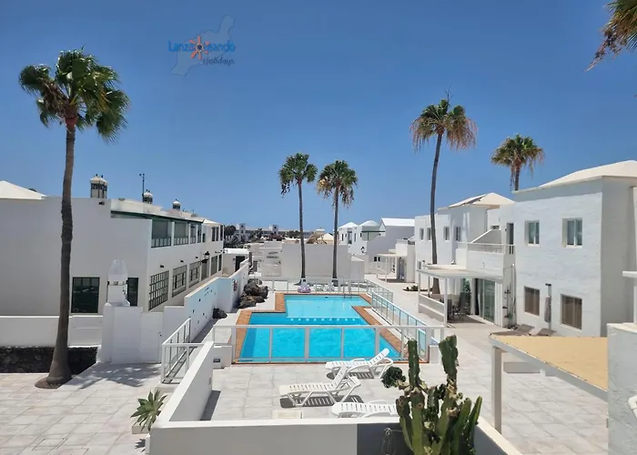 Buenavida Cozy Vv With Communal Pool And Air Con *