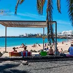 Buenavida Cozy Vv With Communal Pool And Air Con شقة كوستا تاغيسي