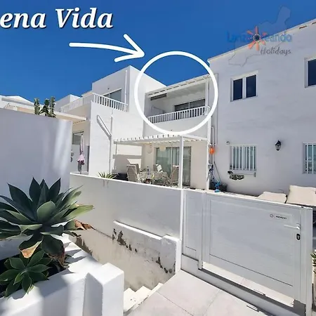 Buenavida Cozy Vv With Communal Pool And Air Con شقة *
